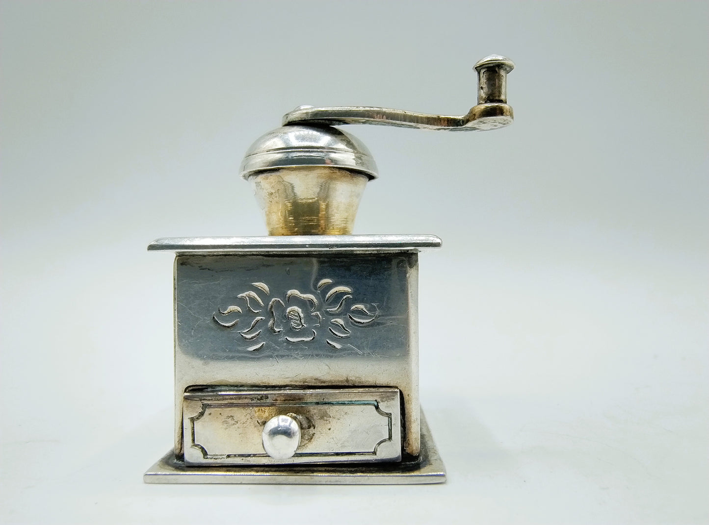 Silver miniature coffee grinder, B. Drost Gz, Rhenen, 1977