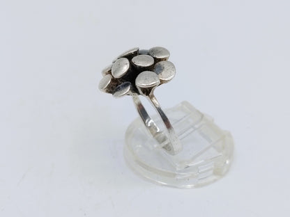 Silver design ring, 17.5 mm