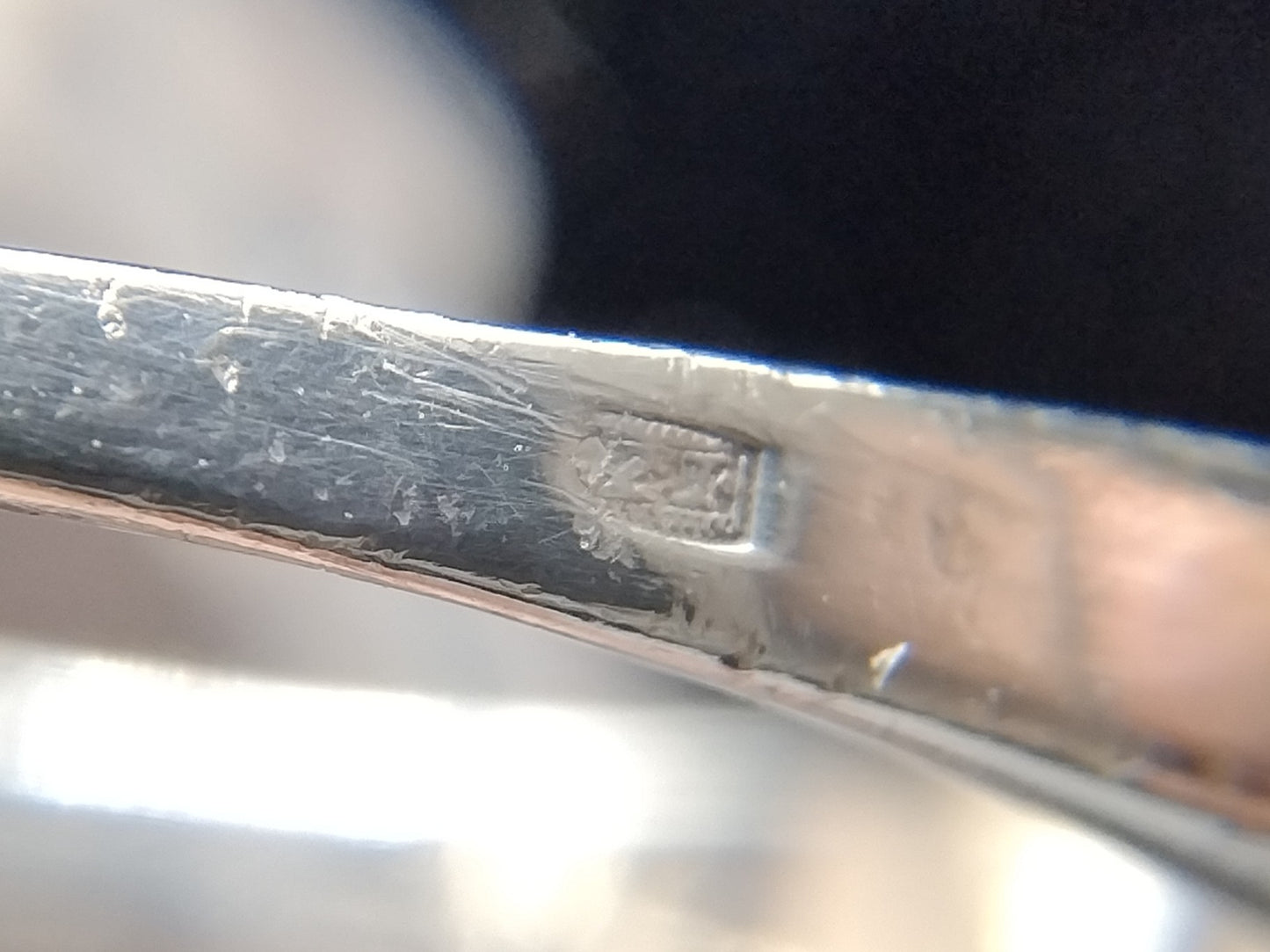Silver design ring, 17.5 mm