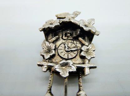 Zilveren miniatuur bedel / hanger van een koekoeksklok