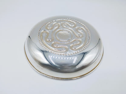 Zilveren designbord “Chimaera” van Ilias Lalaounis, Griekenland