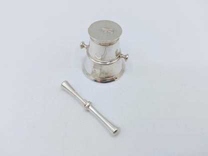 Zilveren miniatuur vijzel met stamper, J. D. Pont, Amsterdam, 1752