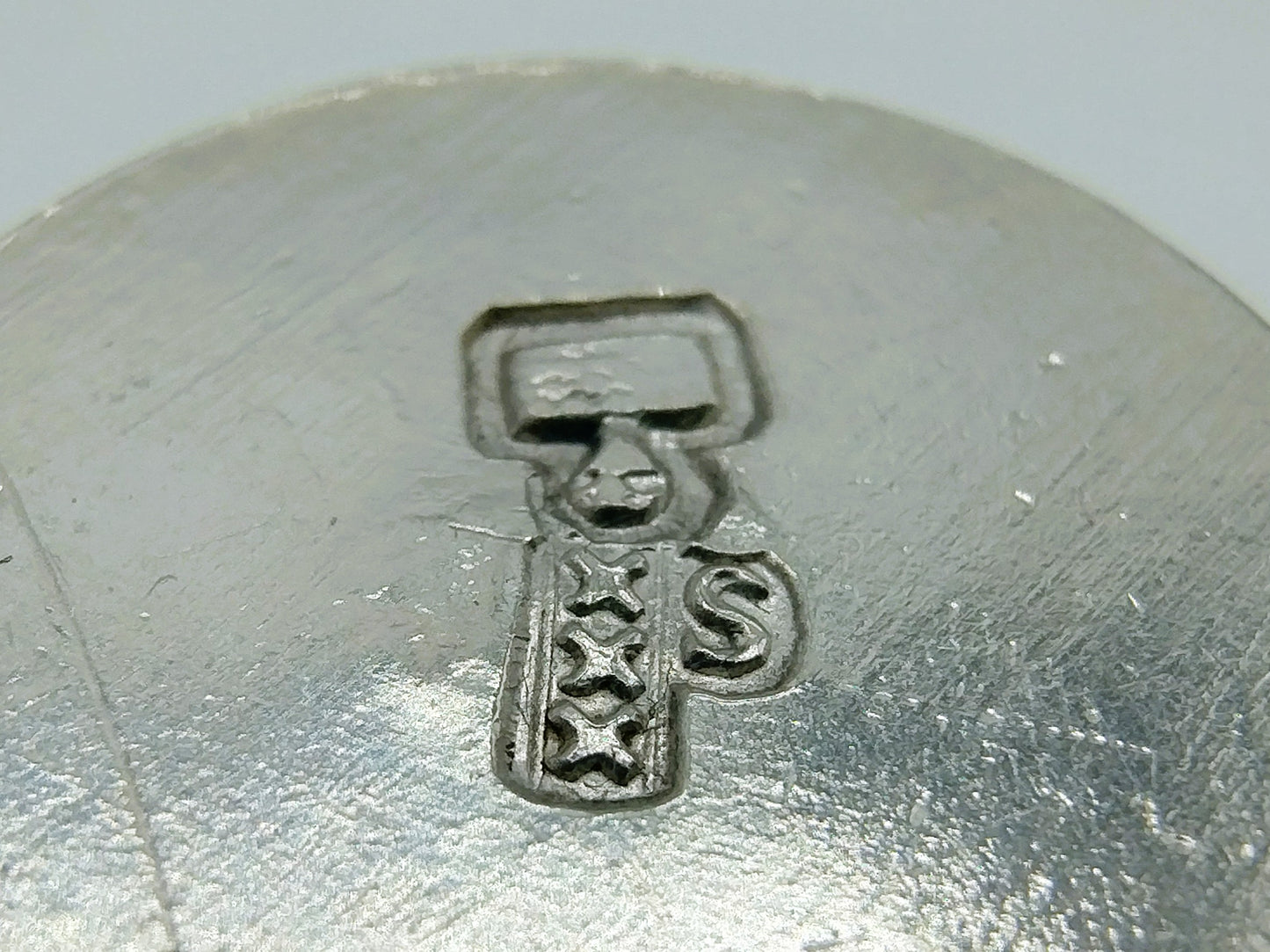 Zilveren miniatuur vijzel met stamper, J. D. Pont, Amsterdam, 1752