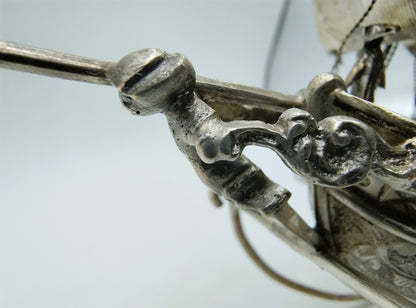 Zeer grote zilveren miniatuur, driemaster, J. Verhoogt, Hoorn, 1904