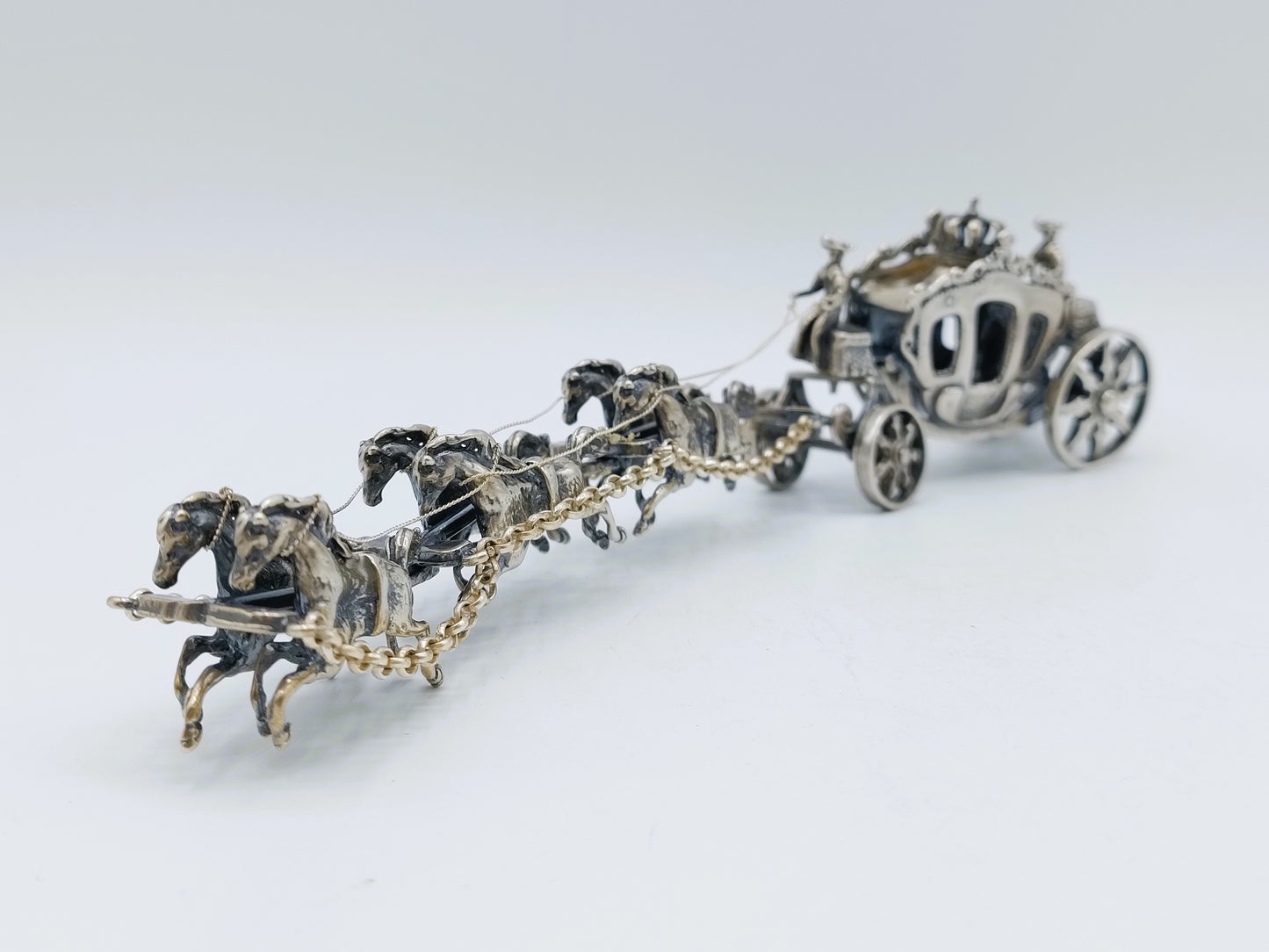 Zilveren miniatuur gouden koets, J. Weeda, Haarlem, 1984