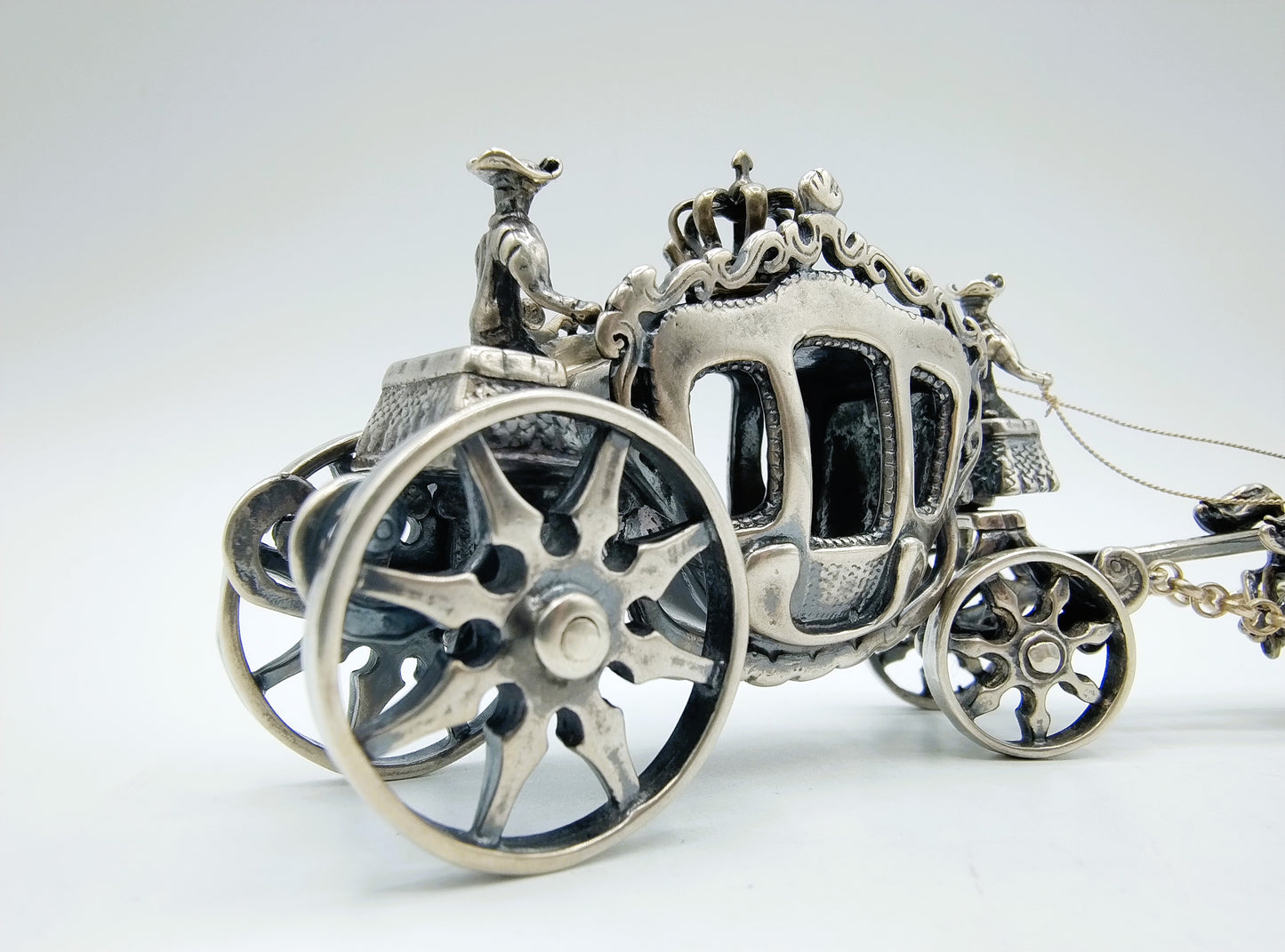 Zilveren miniatuur gouden koets, J. Weeda, Haarlem, 1984