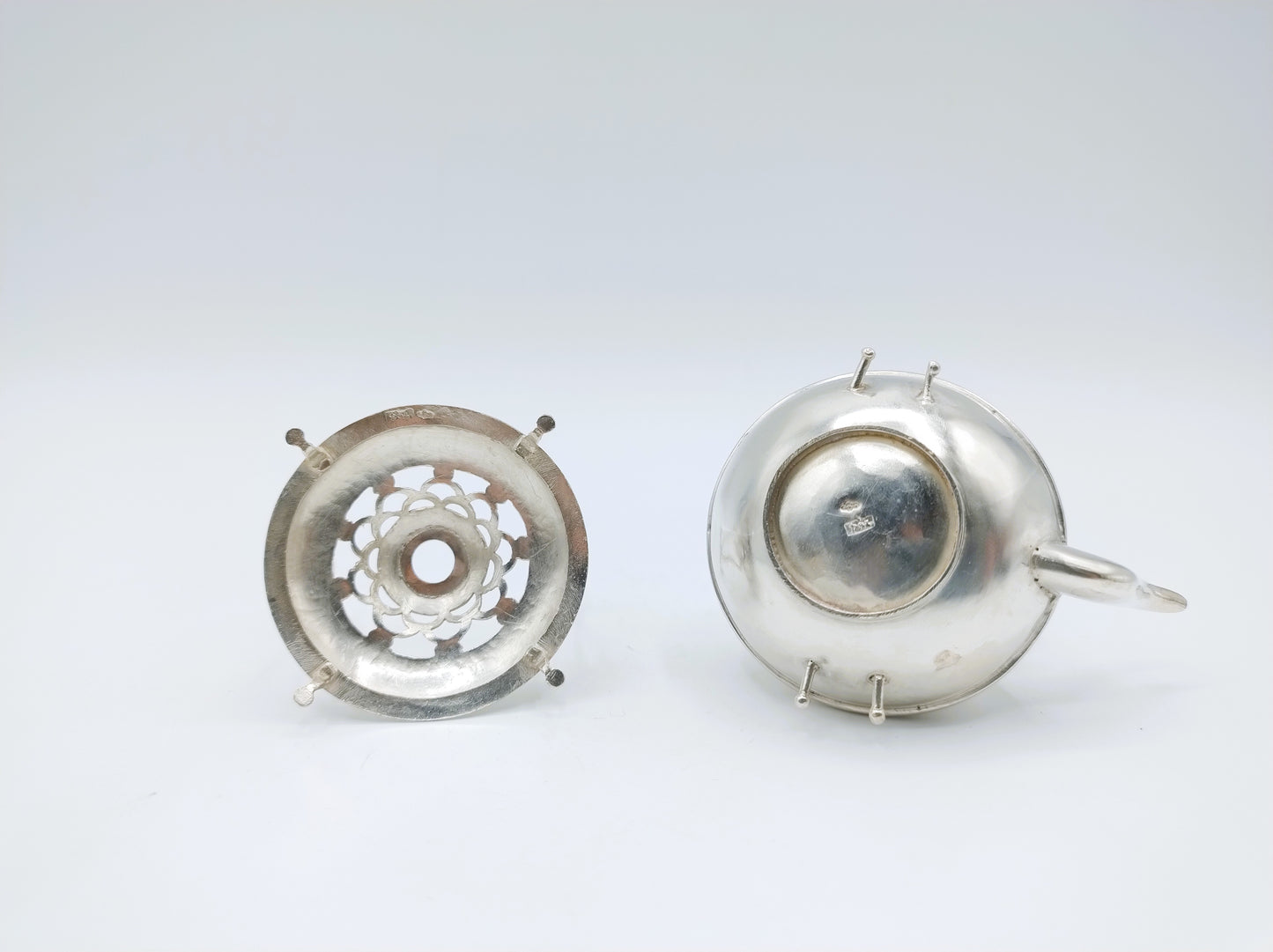 Zilveren miniatuur, ketel op standaard, E.L. Tulleners, Leeuwarden, ca. 1880