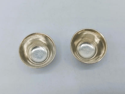 2 Zilveren miniatuur kommen, 18e eeuws