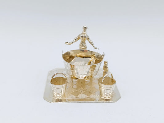 Zilveren miniatuur, wasdame, J. Verhoogt, Hoorn, 1904