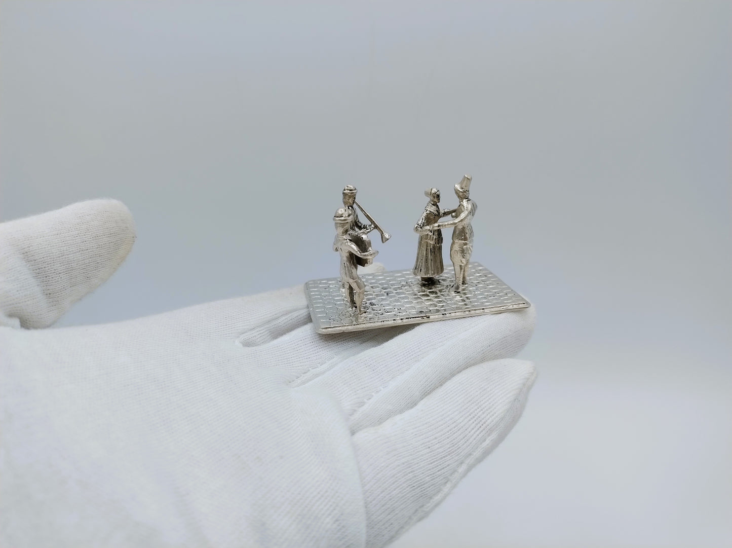 Zilveren miniatuur dansgroep, H. Hooijkaas, Schoonhoven, 1979