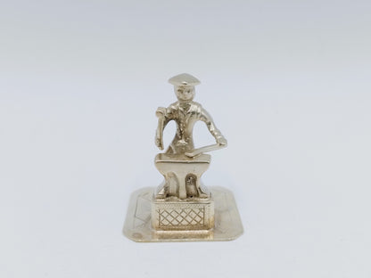 Zilveren miniatuur, smid, J. S. Zwanenburg, Sneek, 20e eeuws