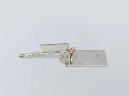 Zilveren miniatuur, hakmes met snijplank, J. van Straten, Hoorn, ca. 1920