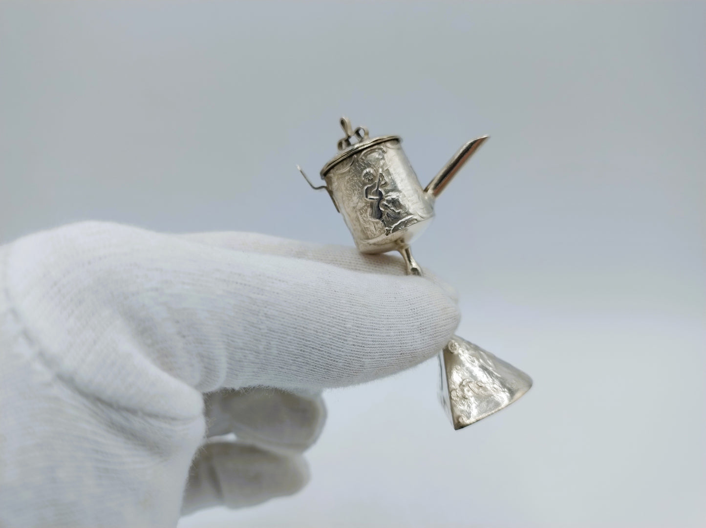 Silver miniature snotneus, 19th century