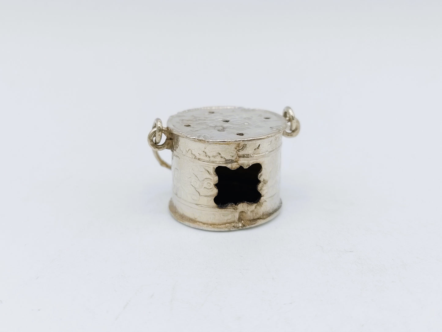 Silver miniature foot stove, H. Hooijkaas, Schoonhoven, c. 1910