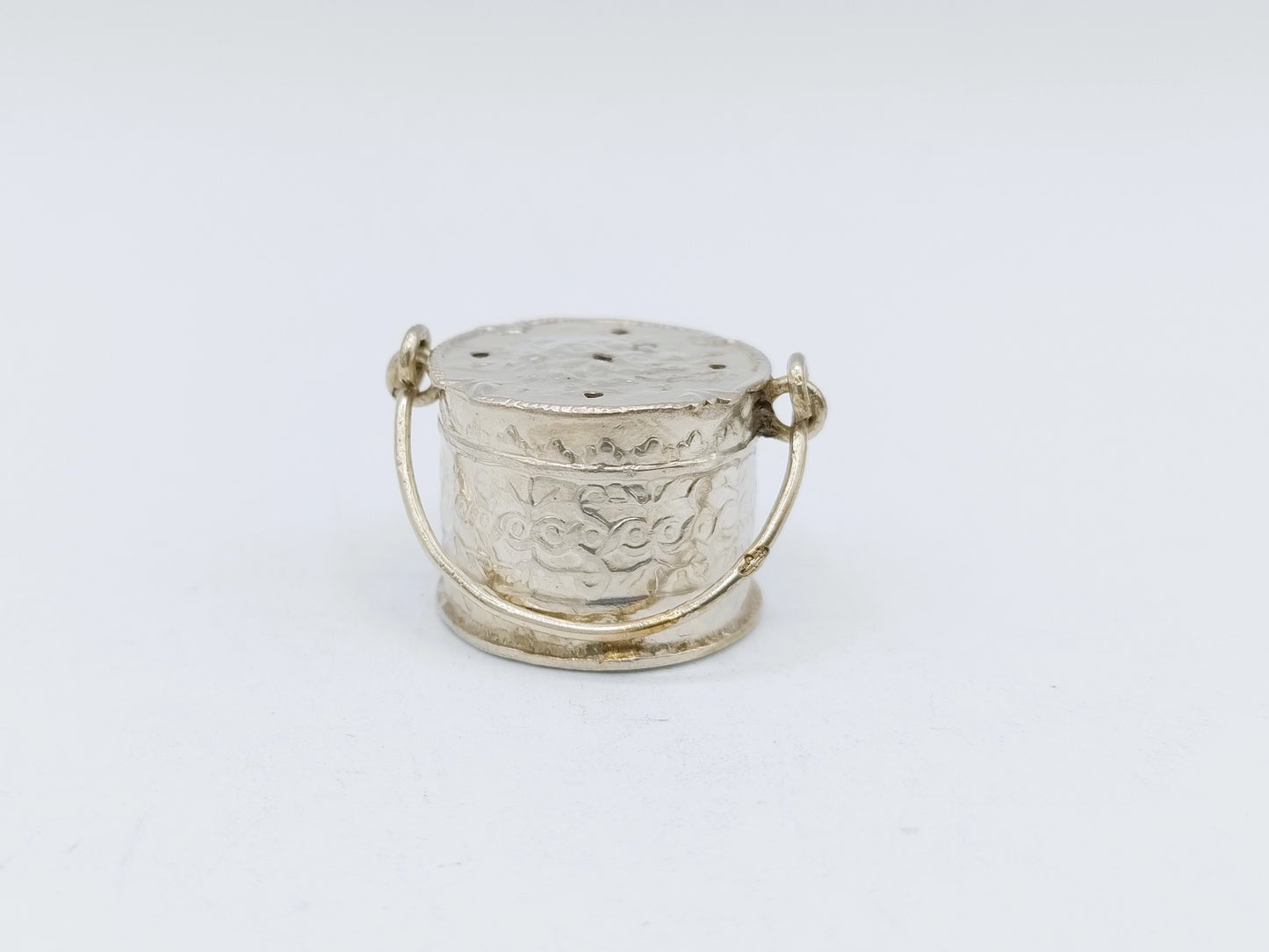 Silver miniature foot stove, H. Hooijkaas, Schoonhoven, c. 1910