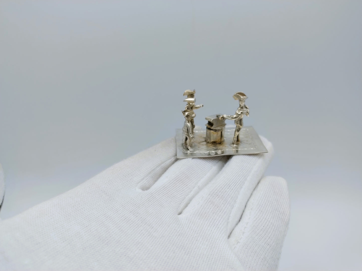 Zilveren miniatuur smid, Nederland, 1903