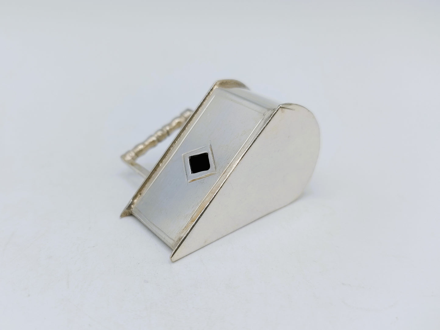 Silver miniature flat iron, B. Verhoogt, Hoorn, ca. 1930