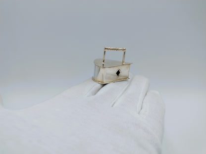Silver miniature flat iron, B. Verhoogt, Hoorn, ca. 1930