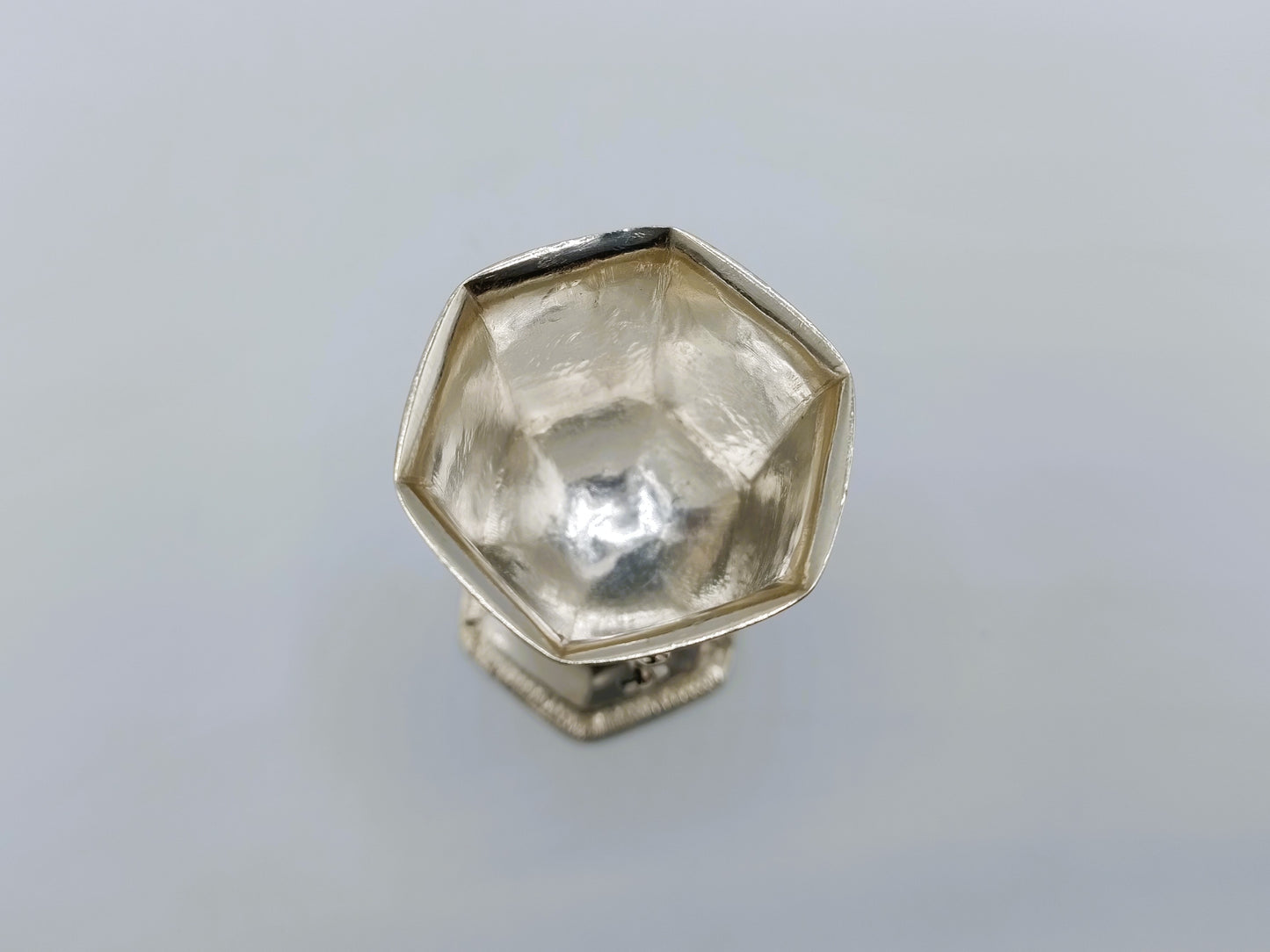Zilveren miniatuur beker, J.S. Zwanenburg & Zn, Sneek, 19e eeuws