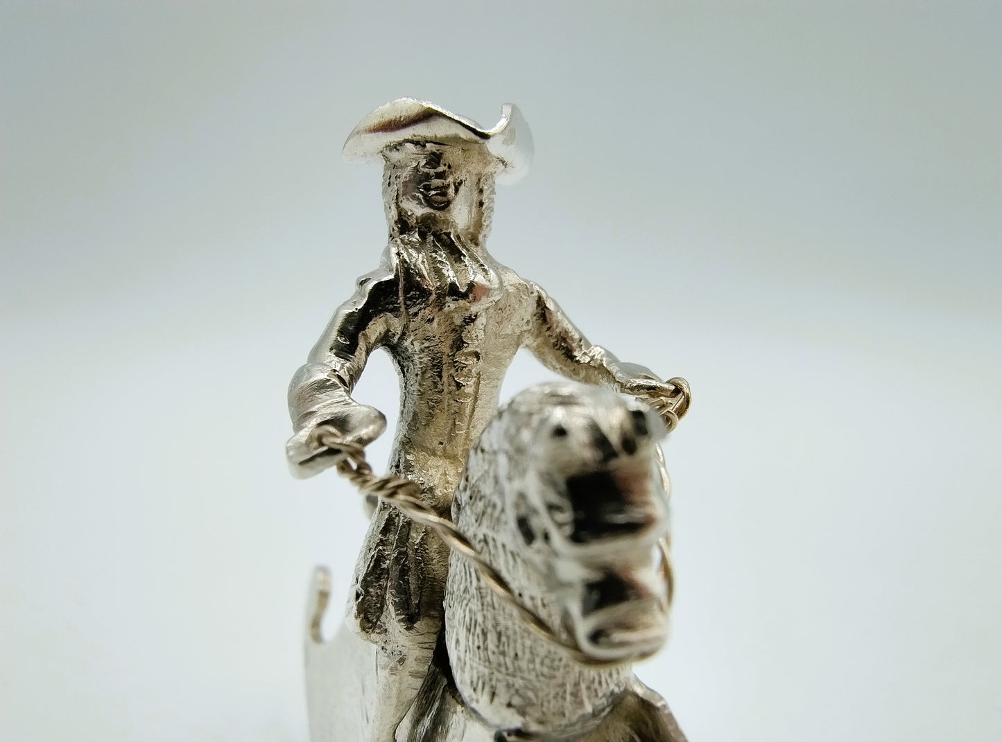 Zilveren miniatuur hobbelpaard, J. Koningh, Enkhuizen, 1743