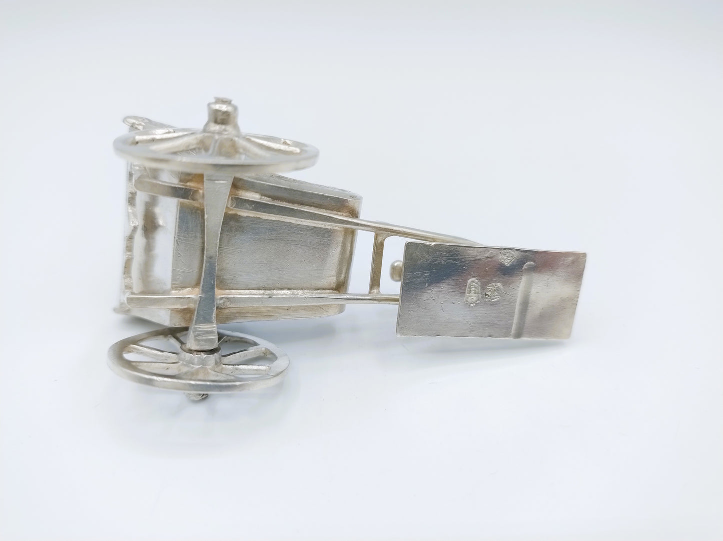 Zilveren miniatuur sjees met paard, F. van Strant I, Amsterdam, ca. 1715