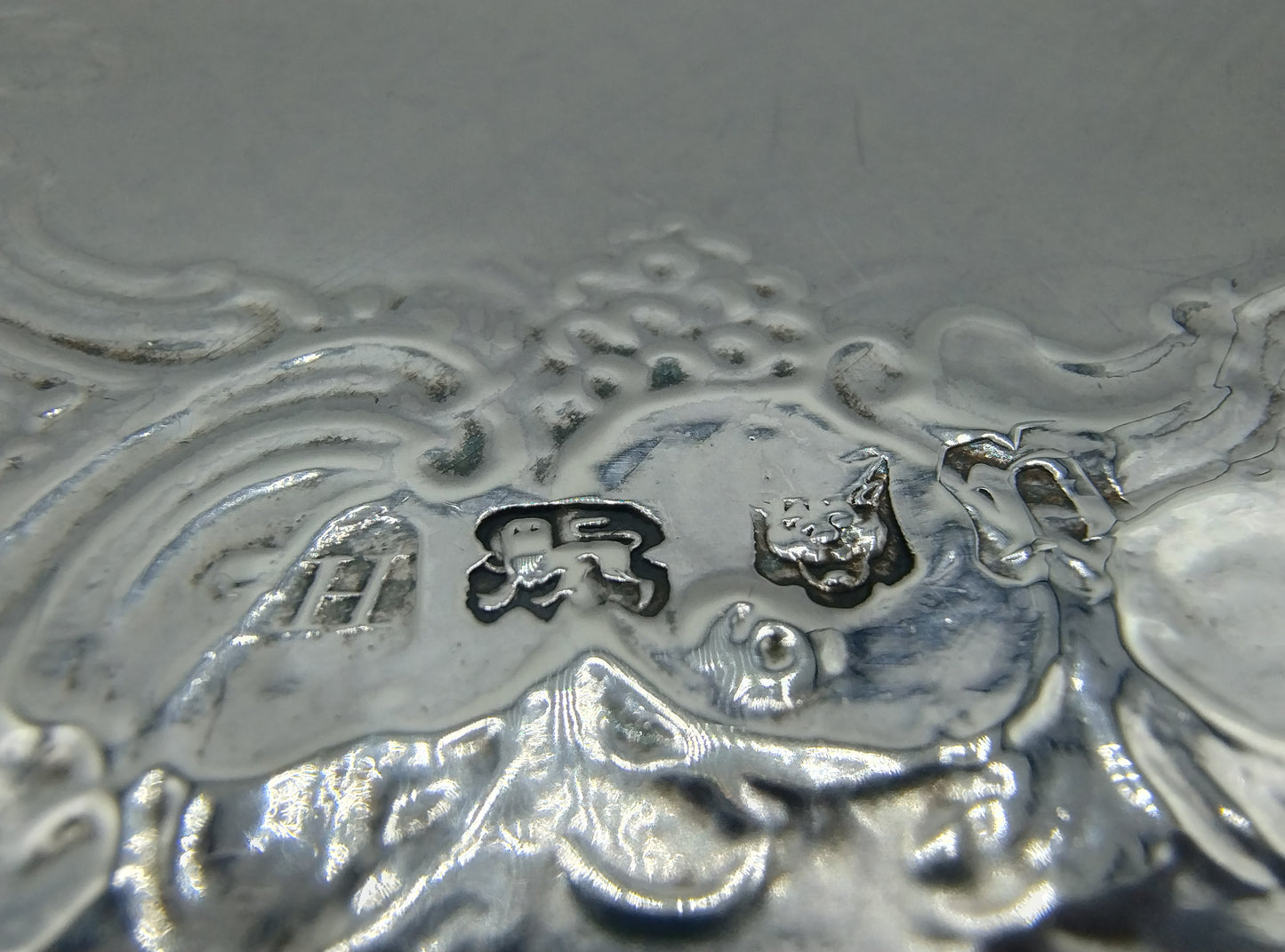 Silver salver, G. Hindmarsh, London, 1748