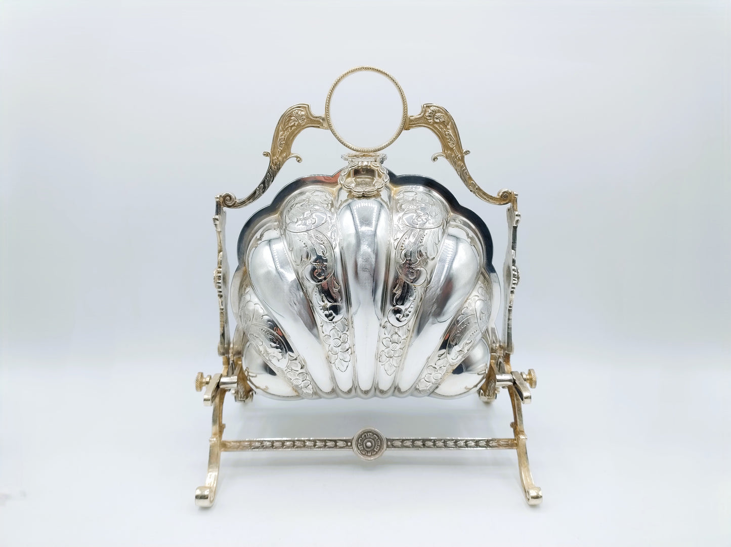 Victorian silver-plated biscuit barrel, Sheffield, circa 1880
