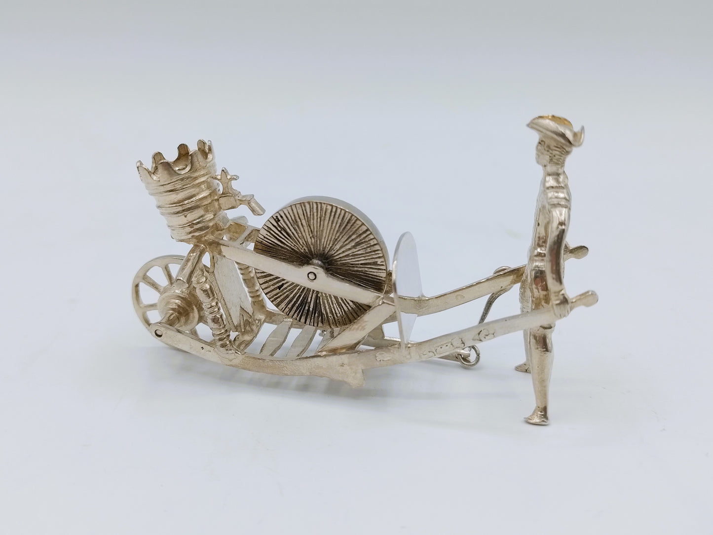 Zilveren miniatuur scharenslijper, A. van Geffen, Amsterdam, 1746