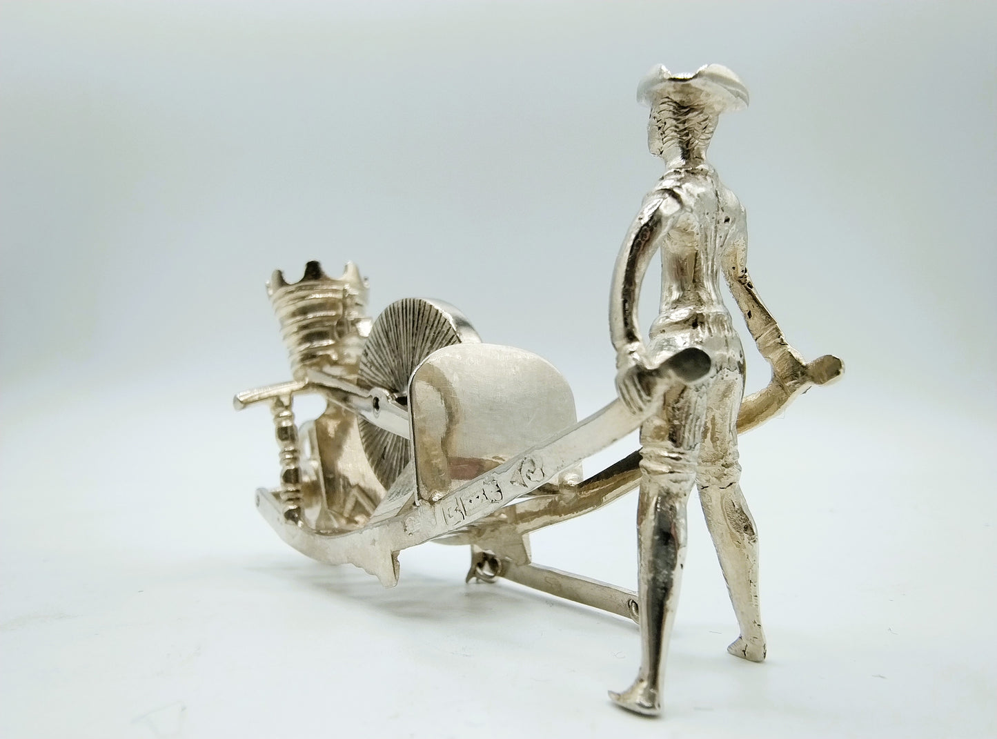 Zilveren miniatuur scharenslijper, A. van Geffen, Amsterdam, 1746