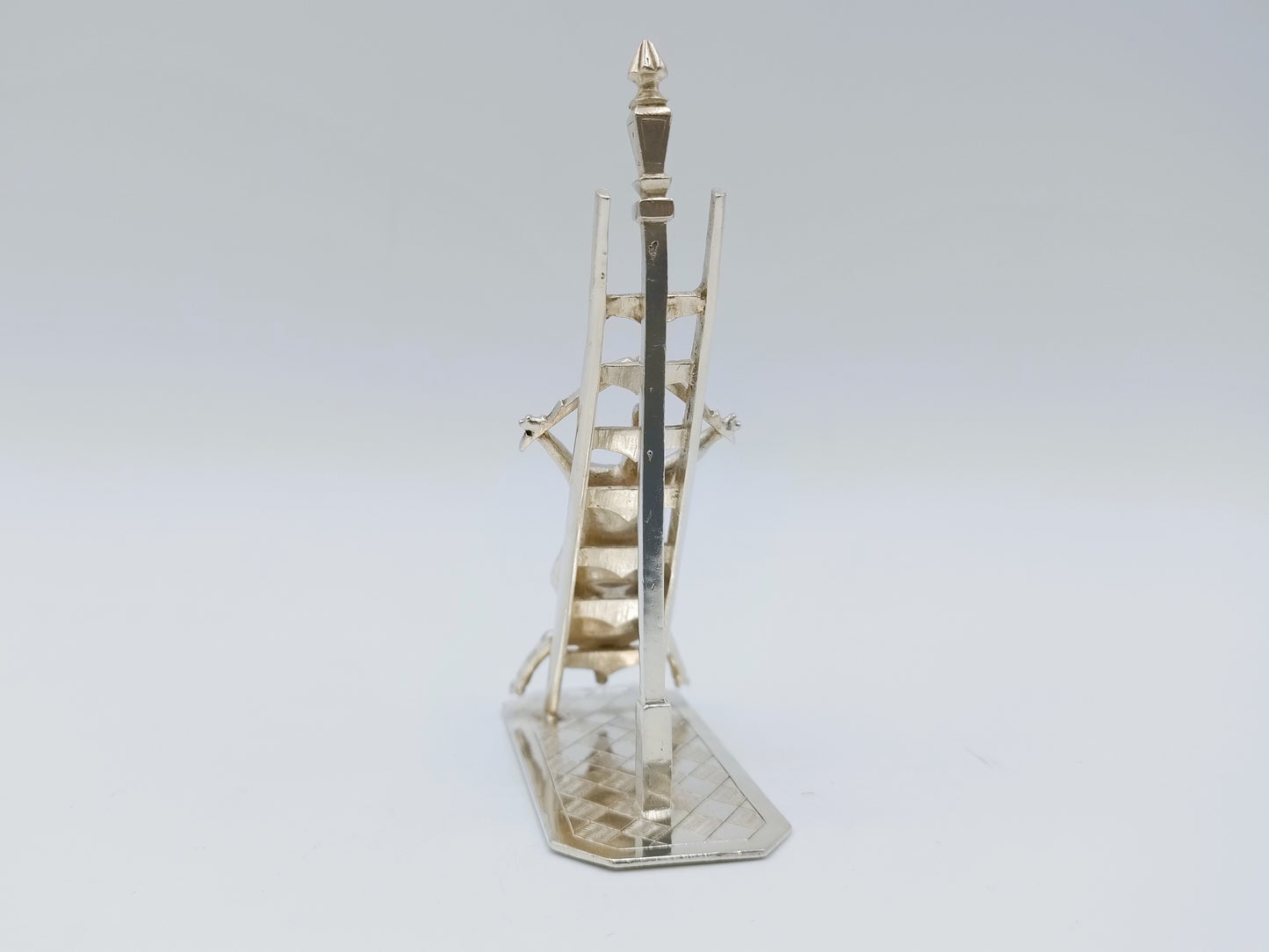Zilveren miniatuur varken op ladder, P. van Somerwil I, Amsterdam, ca. 1730