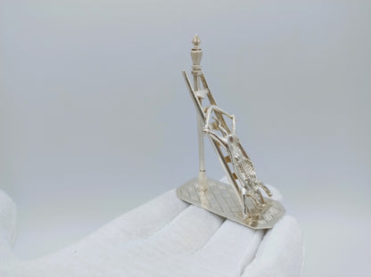 Zilveren miniatuur varken op ladder, P. van Somerwil I, Amsterdam, ca. 1730