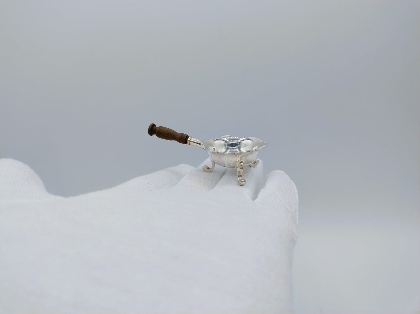 Zilveren miniatuur pijpkomfoor, D. van Strant, Amsterdam, 1753