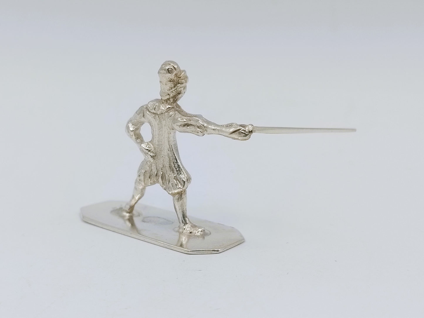 Zilveren miniatuur man met degen, D. van Strant, Amsterdam, 1755