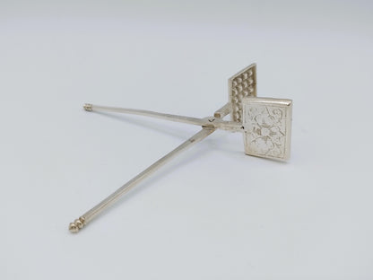 Zilveren miniatuur wafelijzer, P. van Somerwil I, Amsterdam, 1748