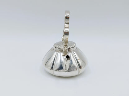 Zilveren miniatuur waterketel,  P. van Somerwil I, Amsterdam, 1736