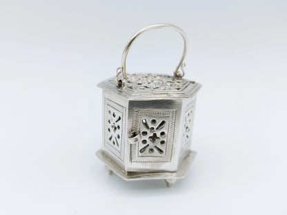 Zilveren miniatuur stoof, A. Vorsterman, Amsterdam, ca. 1670