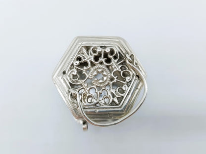 Zilveren miniatuur stoof, A. Vorsterman, Amsterdam, ca. 1670