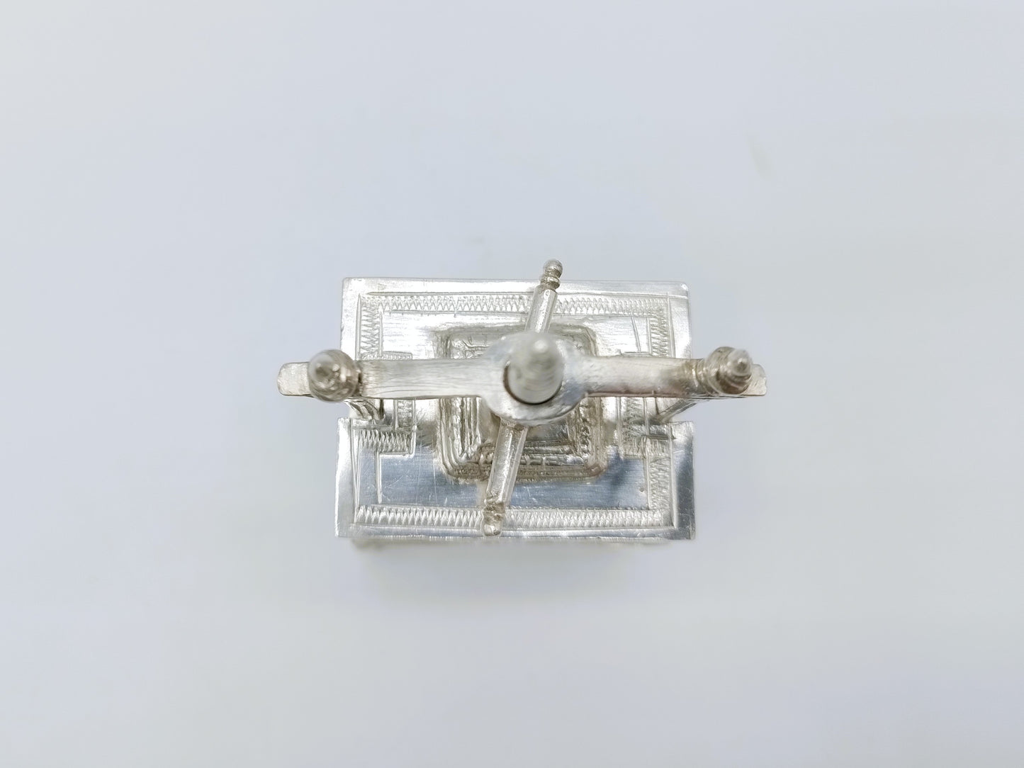 Zilveren miniatuur linnenpers, J. Dijckman, Amsterdam, ca. 1680