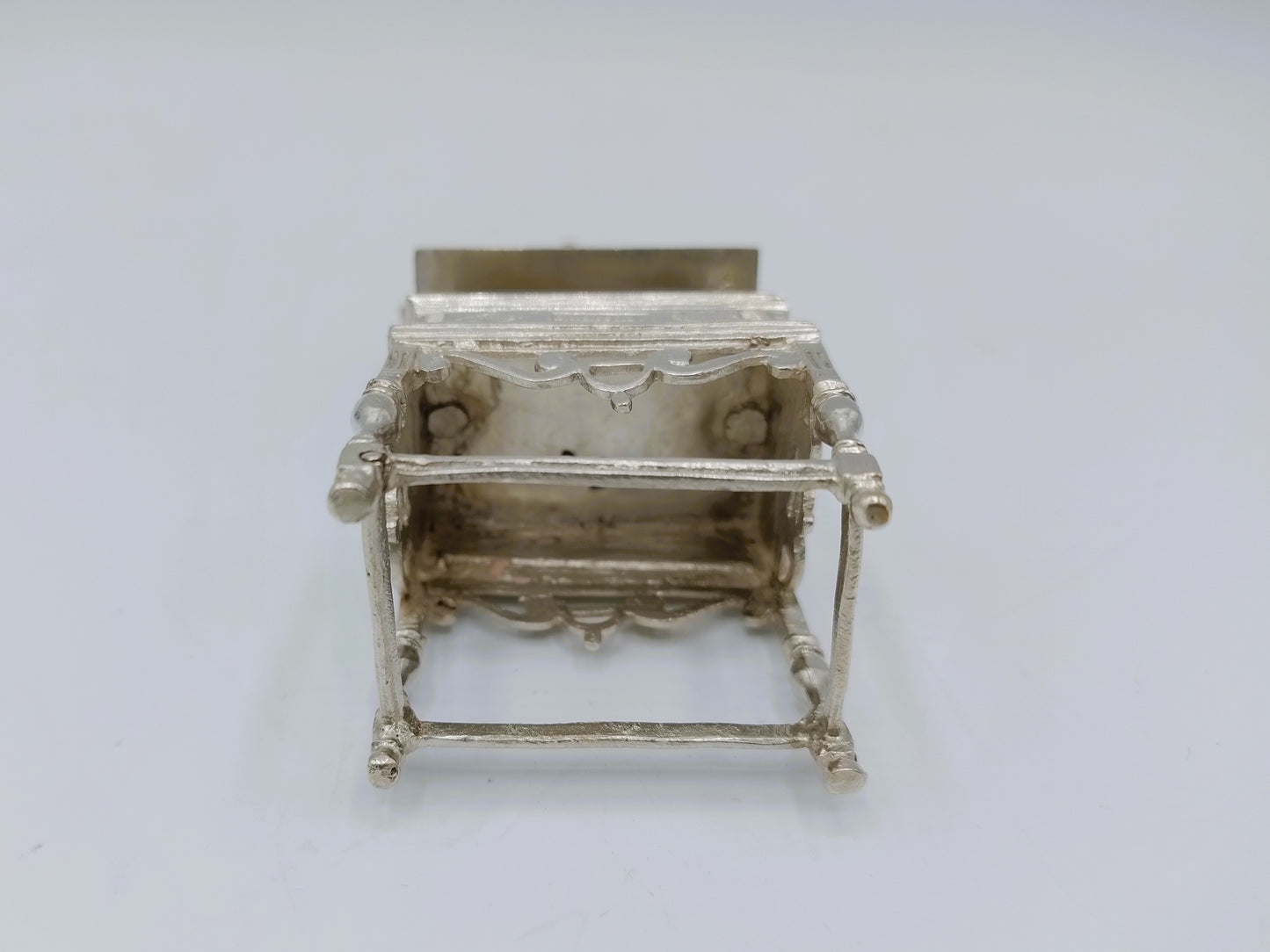 Zilveren miniatuur linnenpers, J. Dijckman, Amsterdam, ca. 1680