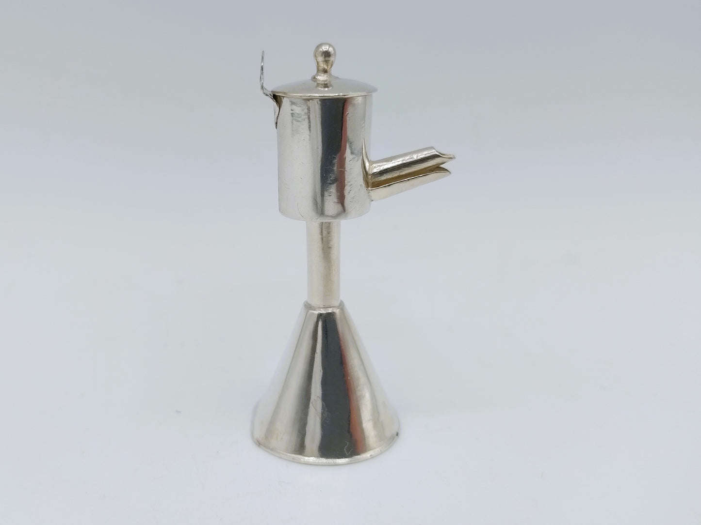 Silver miniature snuffer, 18th century