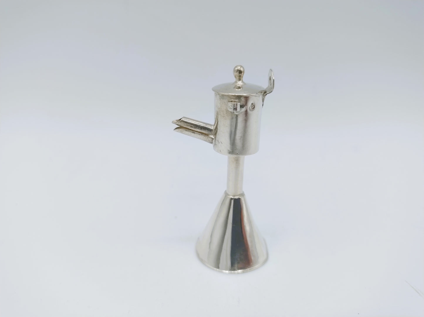 Silver miniature snuffer, 18th century