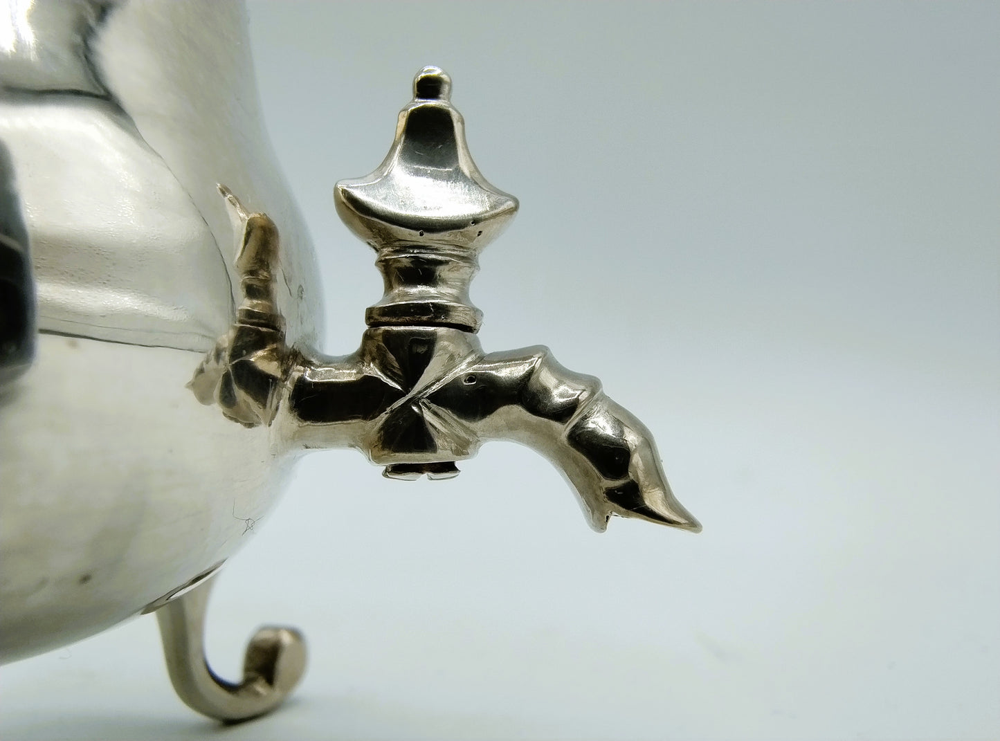 Zilveren miniatuur kraantjeskan, A. van Geffen, Amsterdam, 1759