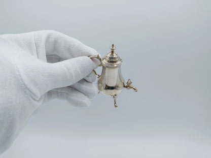 Zilveren miniatuur kraantjeskan, A. van Geffen, Amsterdam, 1759