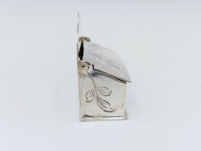 Zilveren miniatuur kaarsenbak, A. van der Hoeff, Haarlem, ca. 1720