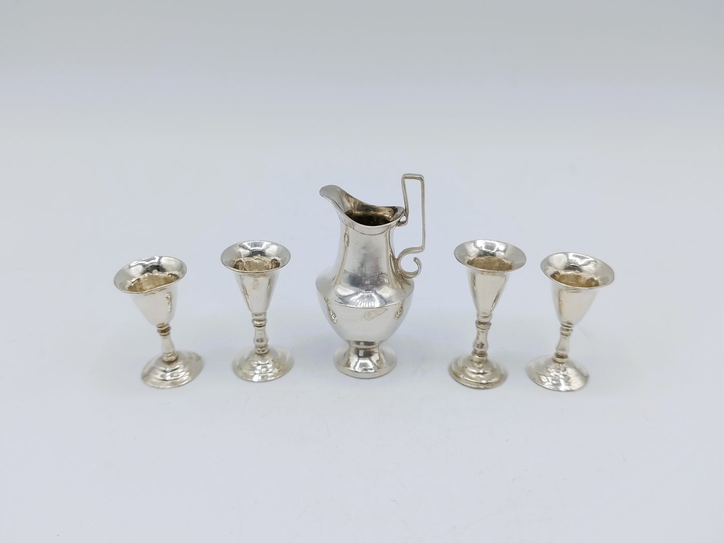 Zilveren miniatuurset, kan met 4 kelken, H. Duller, 1802