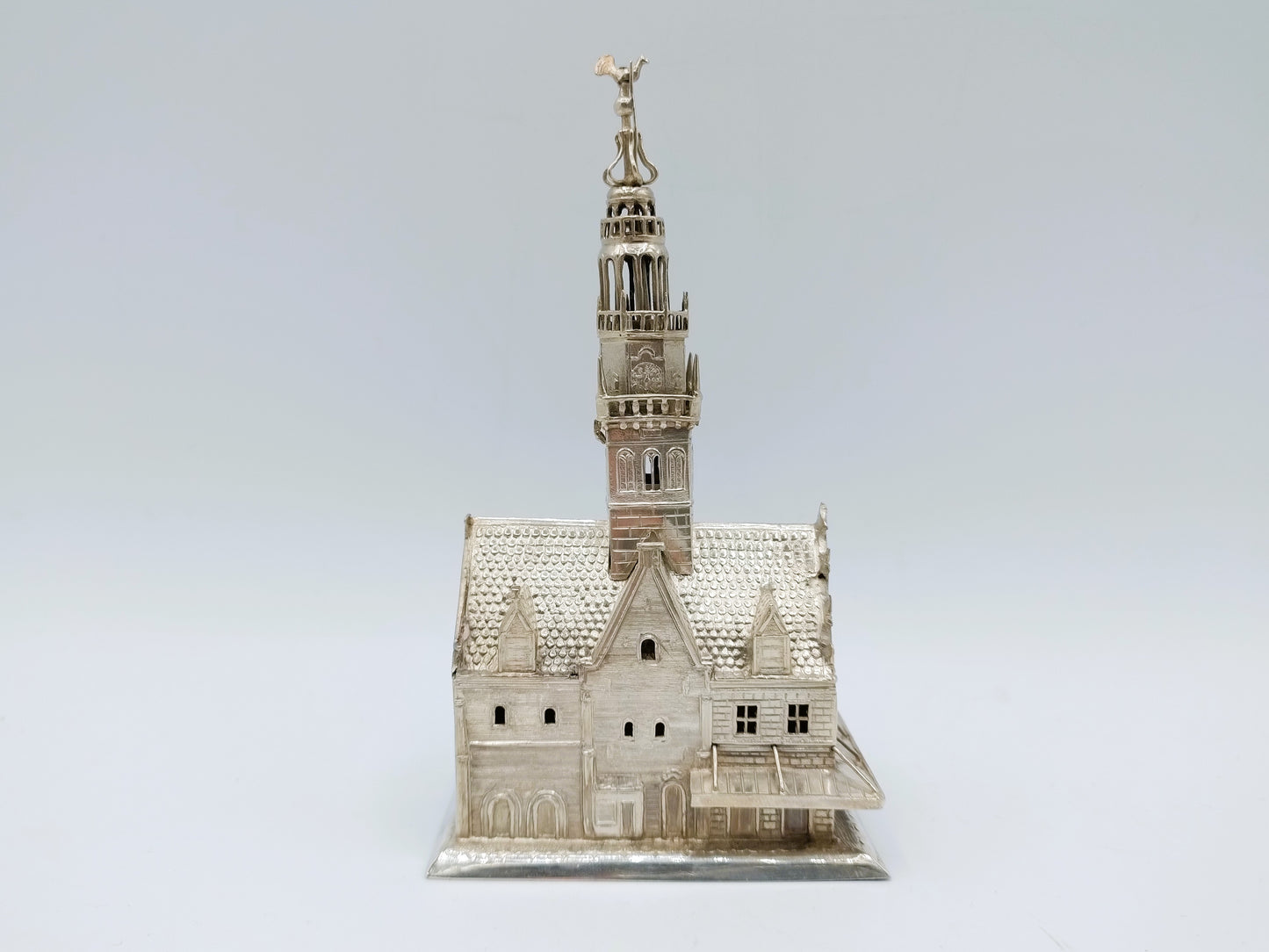 Miniatuur zilveren waaggebouw, D.J. Levert, Alkmaar, 1913