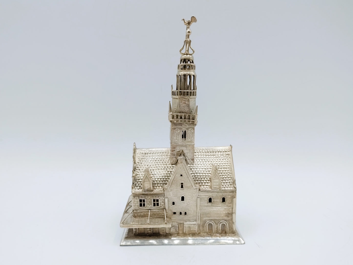 Miniatuur zilveren waaggebouw, D.J. Levert, Alkmaar, 1913
