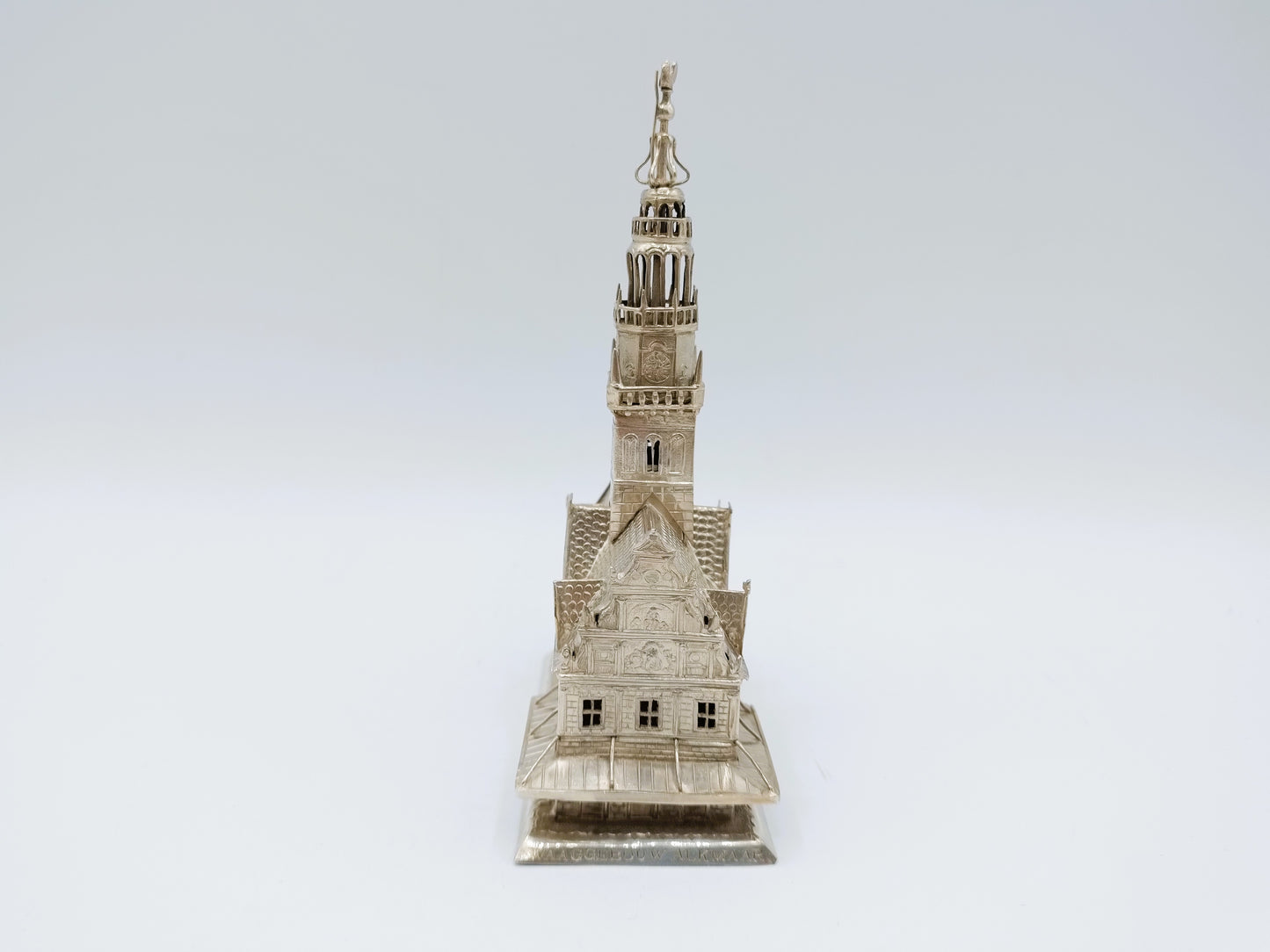 Miniatuur zilveren waaggebouw, D.J. Levert, Alkmaar, 1913