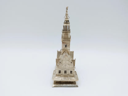 Miniatuur zilveren waaggebouw, D.J. Levert, Alkmaar, 1913
