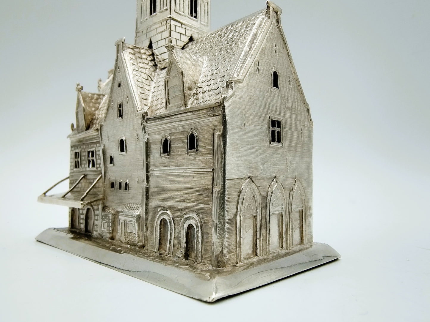 Miniatuur zilveren waaggebouw, D.J. Levert, Alkmaar, 1913
